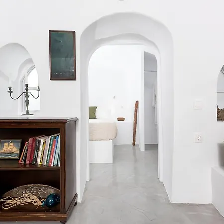 Erofili House Fira (Santorini)