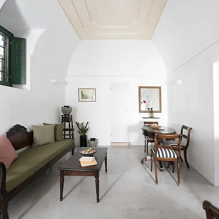 Erofili House Fira (Santorini)
